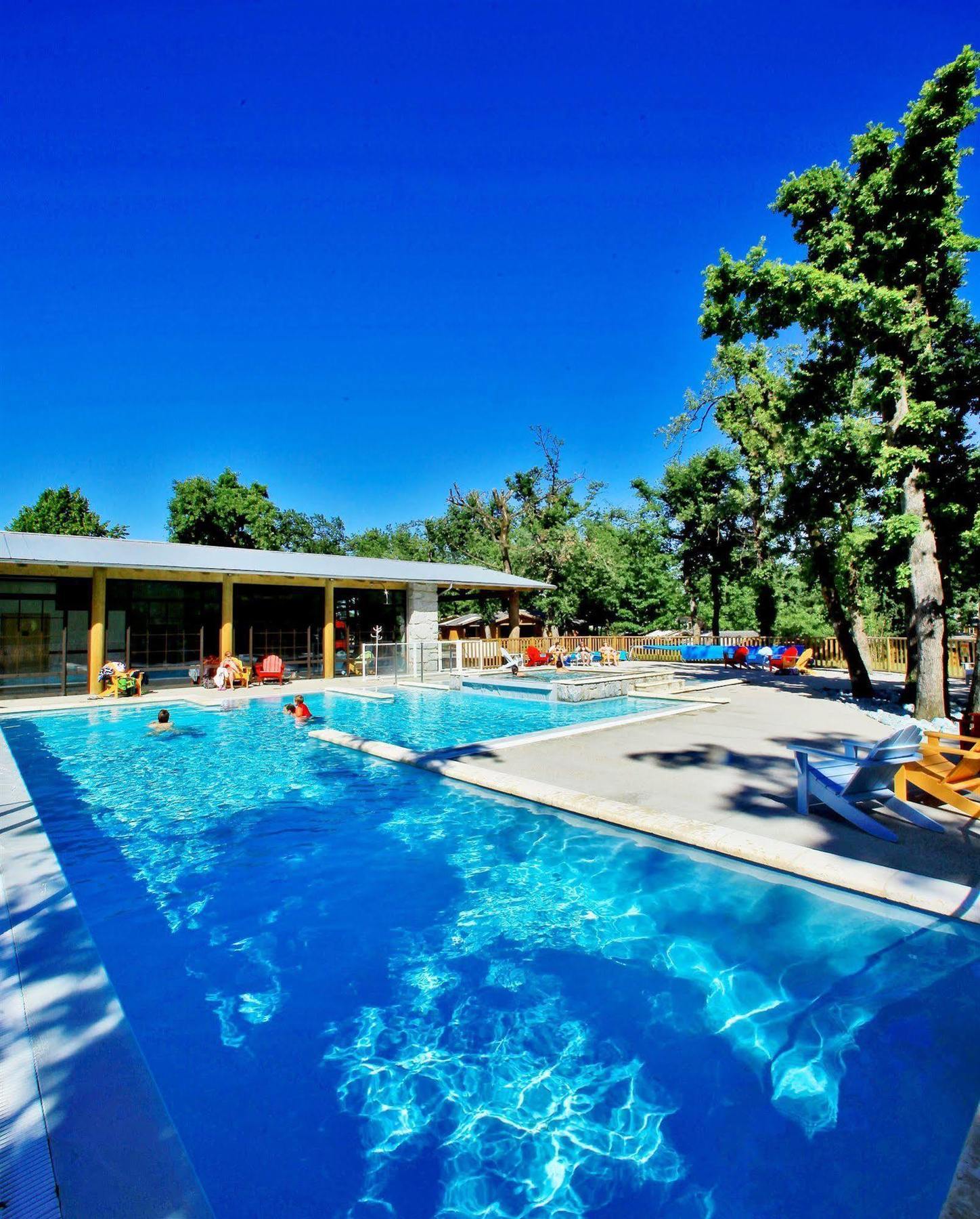 Albirondack Camping Lodge & Spa Luaran gambar